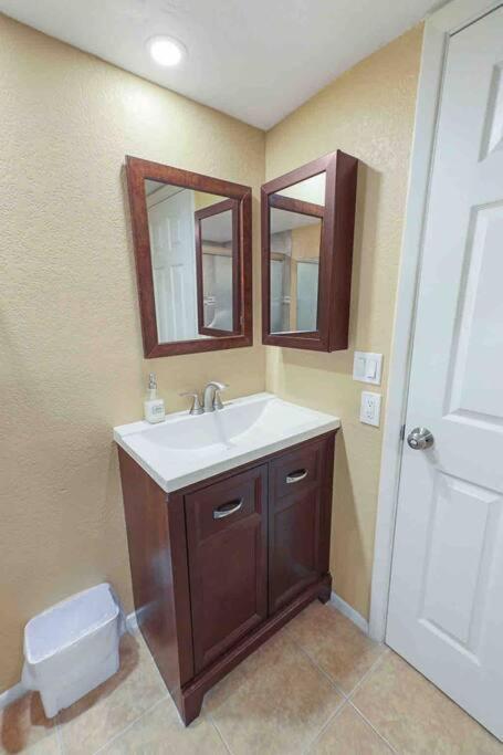 The Cool Cactus Condo With Pool And Jacuzzi Tempe Exterior photo